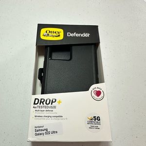 OtterBox Defender Samsung Galaxy S22 Ultra New In Box Case